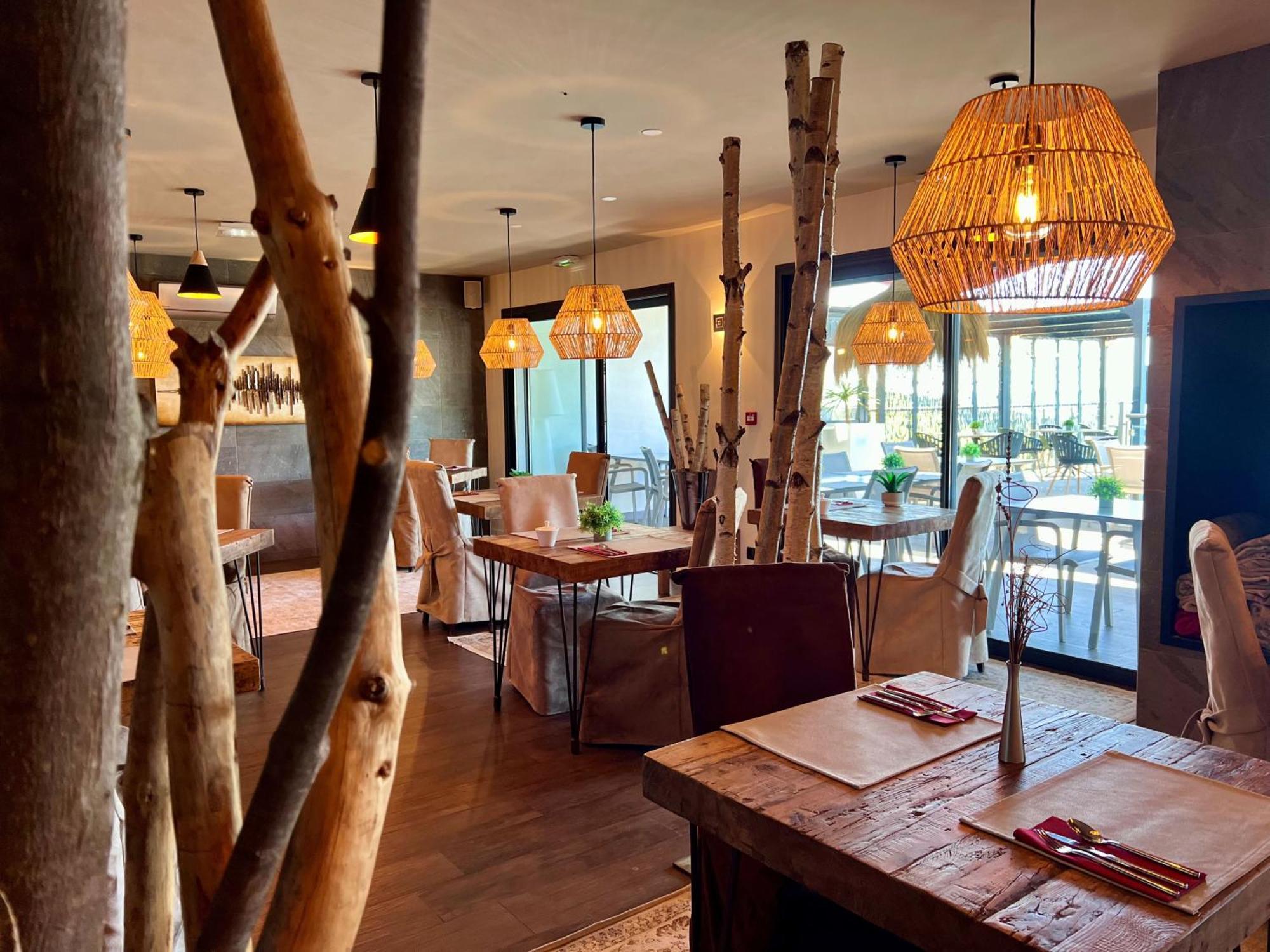 Domaine De Chalveches Hotel Spa 4* Faugeres  Eksteriør bilde